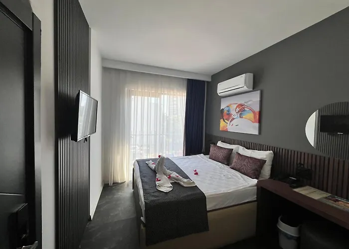 Wolf Of The City Hotel & Spa